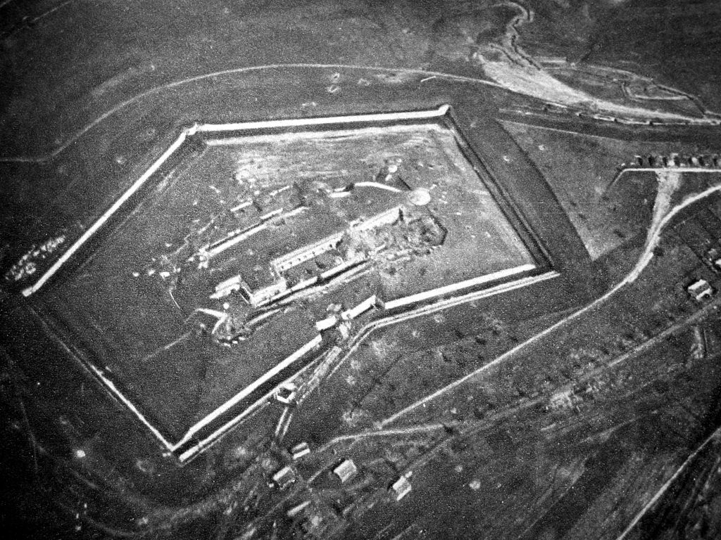 Misteriosi edifici abbandonati dove accaddero cose orribili Fort Douaumont