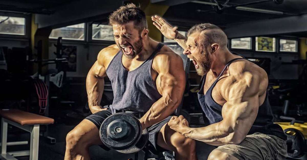 Bestemmiare migliora gli esercizi in palestra: lo studio