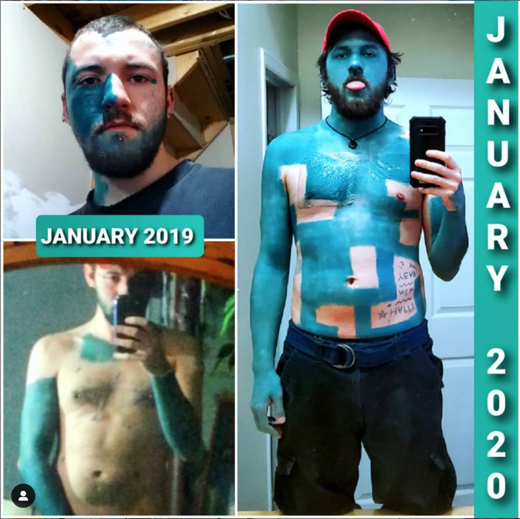 Donni Snider ed il suo corpo tatuato di blu
