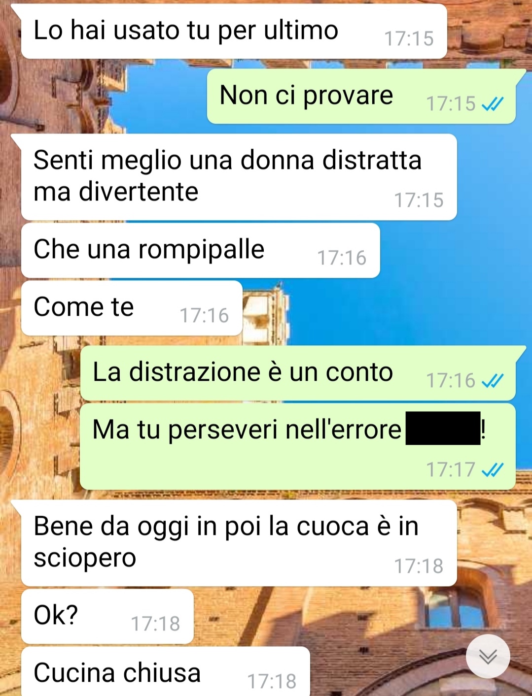 ragazza distratta