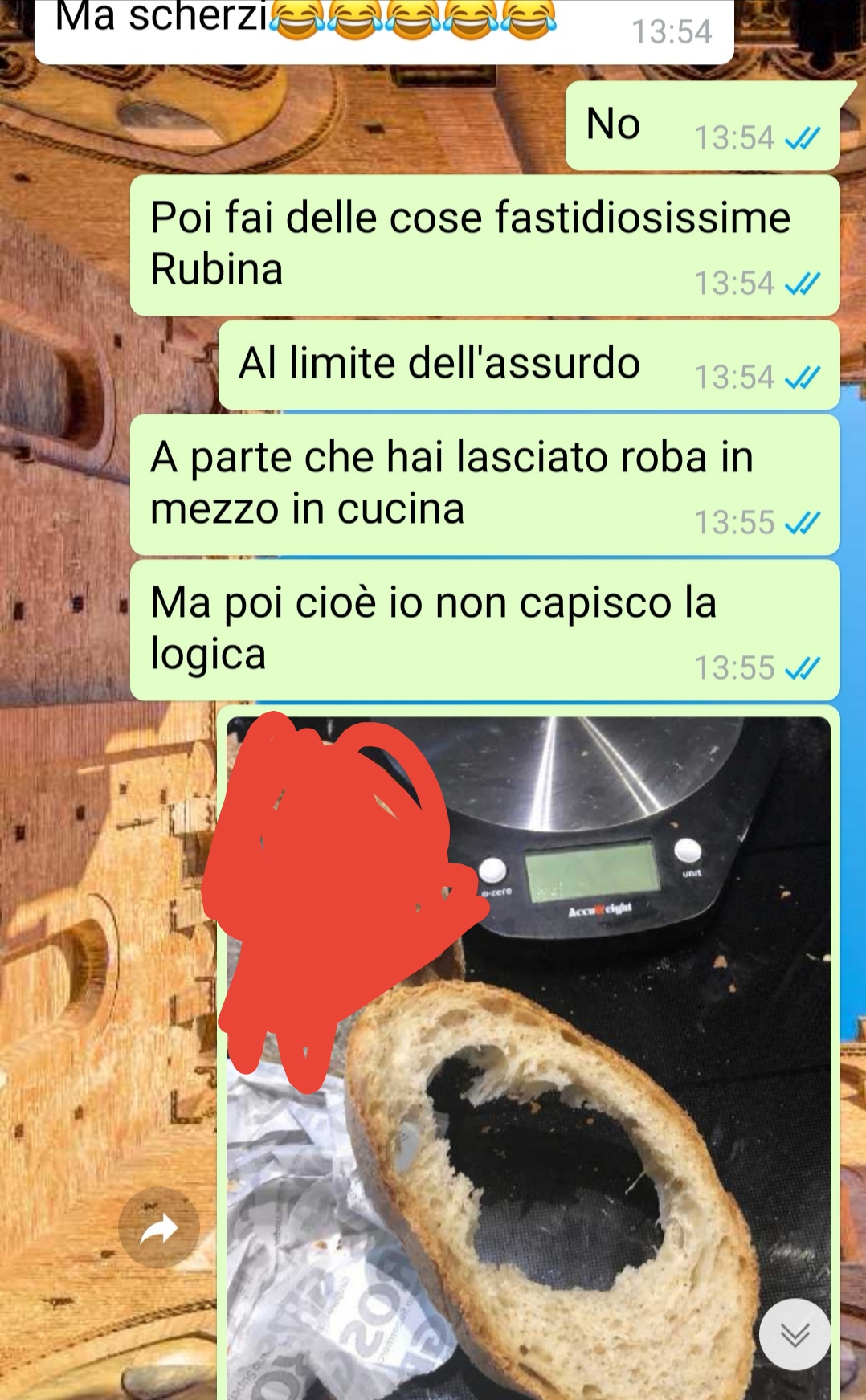 Una ragazza distratta