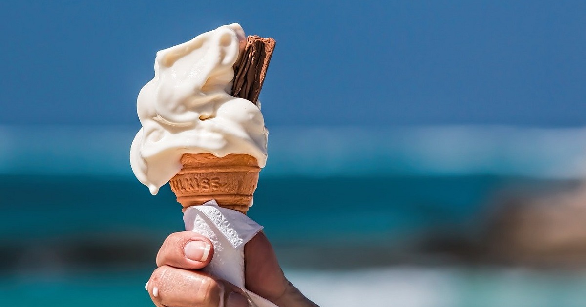 Mai mangiare la punta del gelato: lo dice la scienza