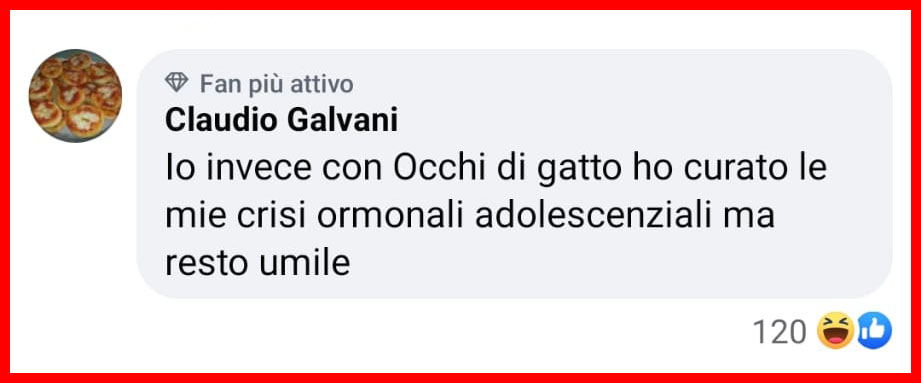 La ragazza che si fa curare l'acne dalla lingua del suo gatto [+COMMENTI]