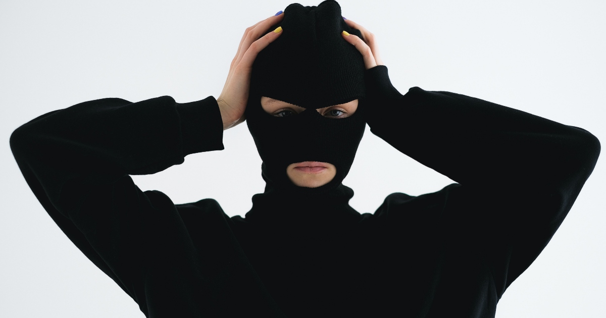 Rubano “pepite” pensando siano oggetti preziosi: erano calcoli renali