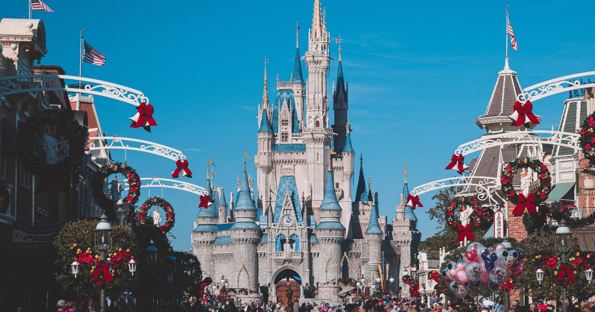 Le tre parole vietate ai dipendenti dei parchi a tema Disney
