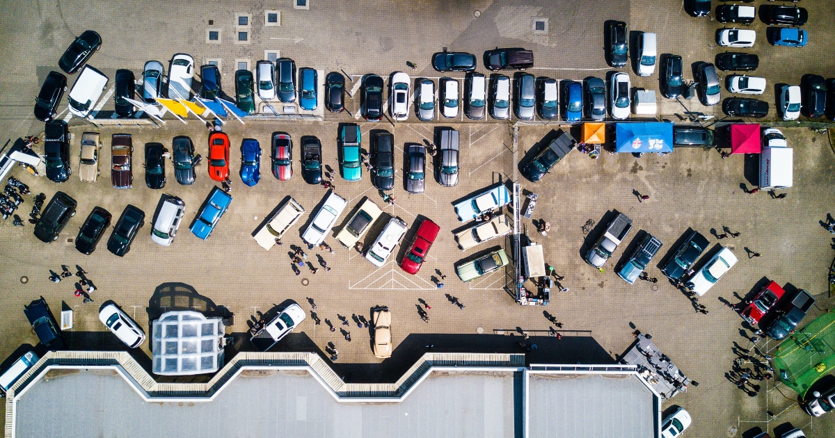 Smart parking e algoritmo da parcheggio: come l’IA evita inutili giri dell’isolato