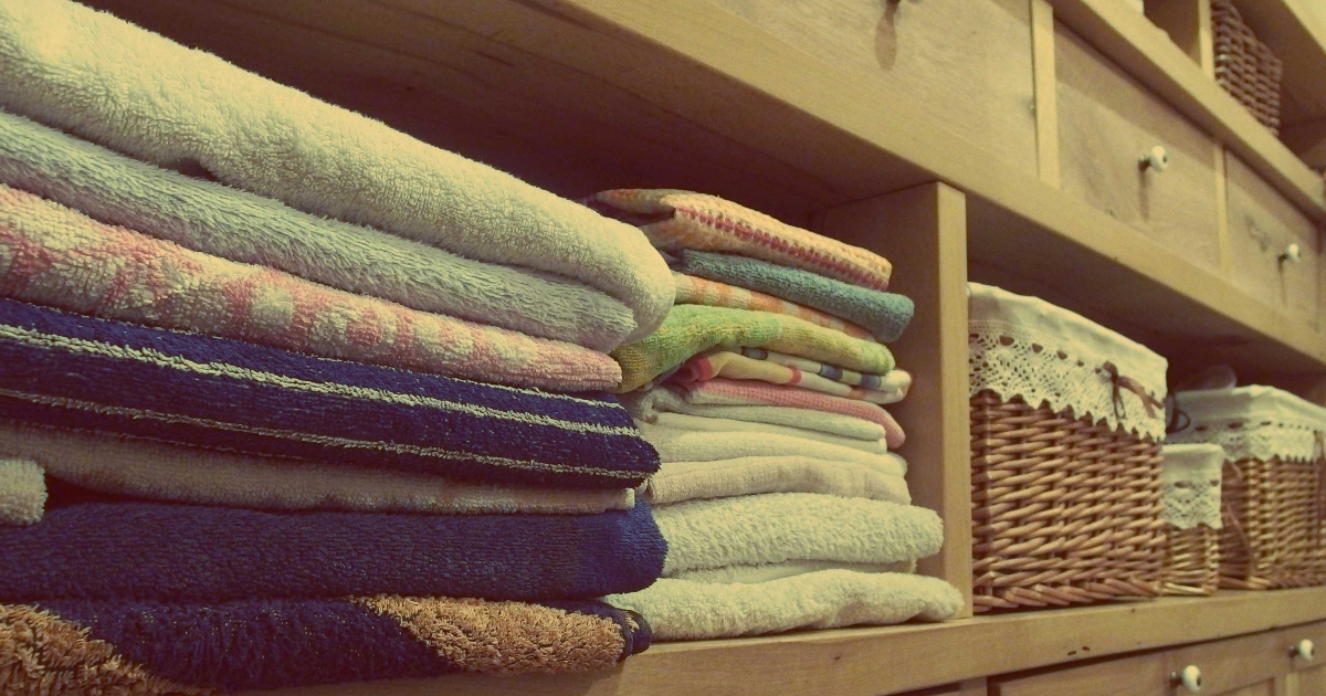 “Quanti asciugamani dovrebbe avere una persona?”: si scatena dibattito inaspettato