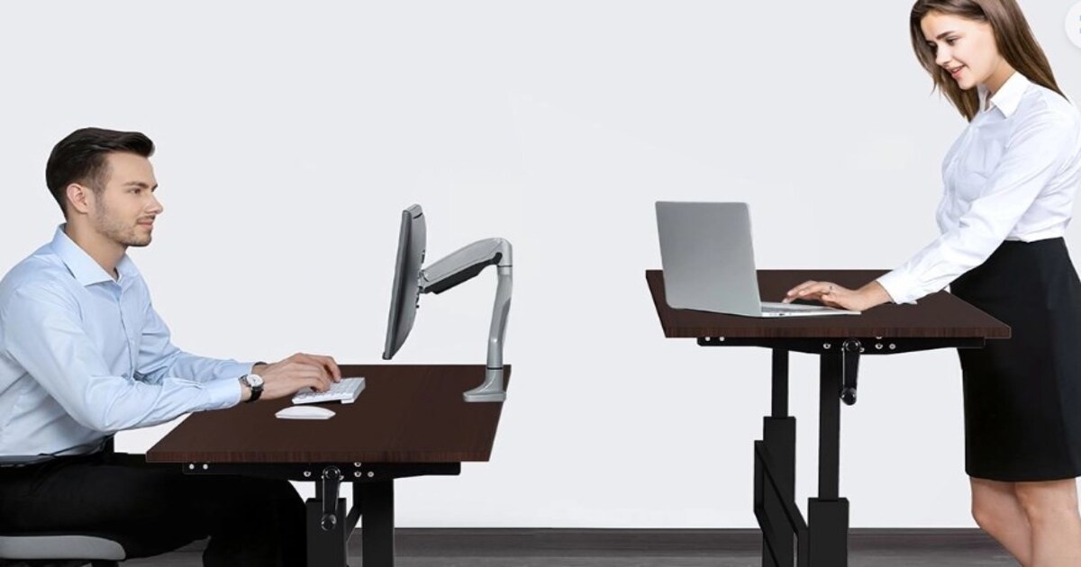Standing desk, le scrivanie “in piedi” che aumentano la produttività