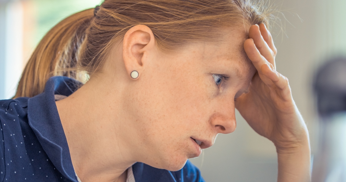 Una mamma ha diviso il web dopo aver ammesso di odiare sua figlia adolescente