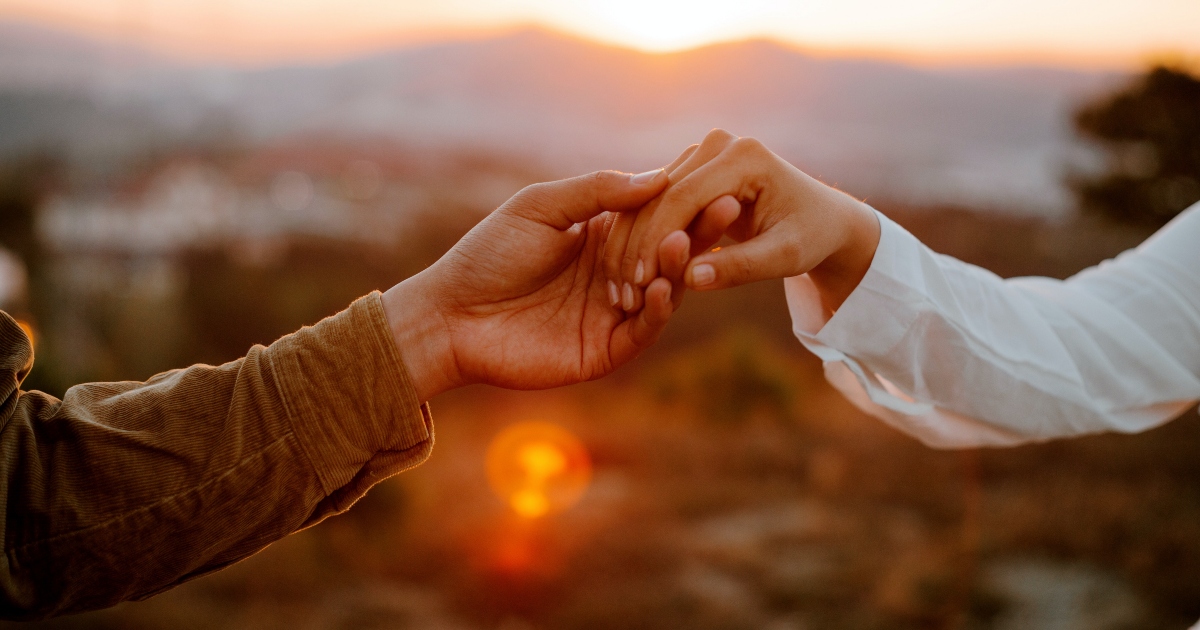 Gen Z e appuntamenti di prova: il nuovo dating trend contro l’ansia del partner perfetto  