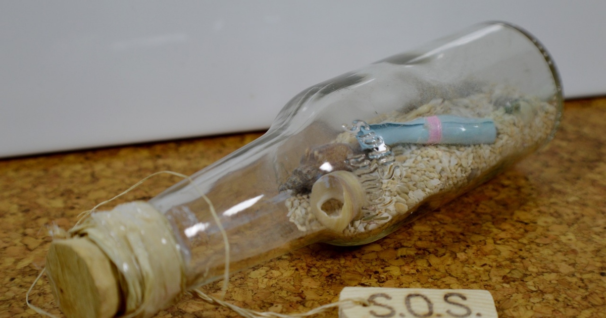 Trova un messaggio in una bottiglia scritto 135 anni fa: è il più antico del mondo