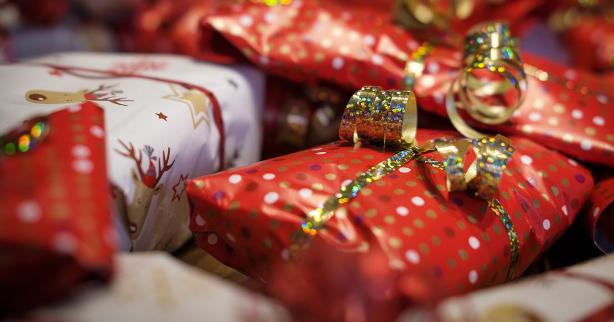 Ecco i regali di Natale da NON fare mai: i doni da lista nera