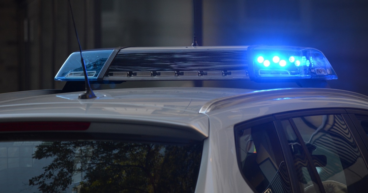 La polizia rilascia un poster di criminali ricercati senza foto né nomi [+FOTO]