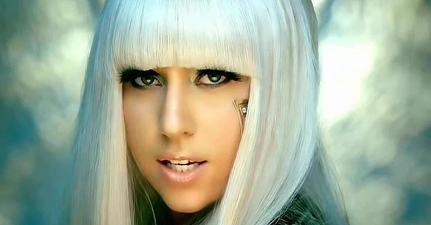 “Poker Face” di Lady Gaga: l’hai sempre cantata male