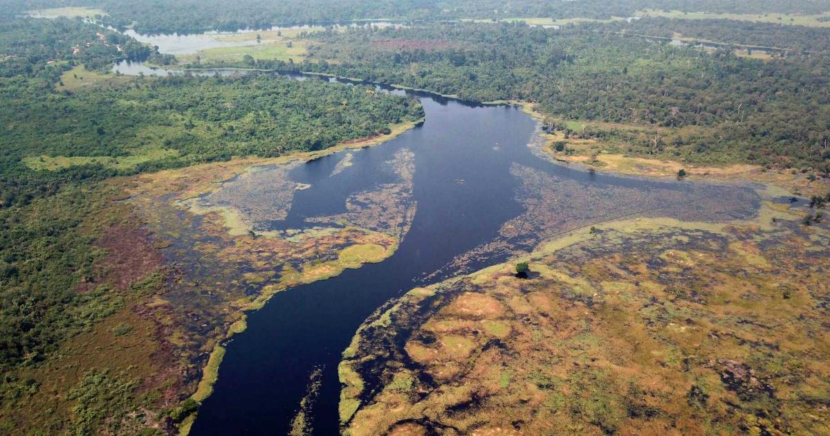 Gli scienziati hanno scoperto il “fiume più scuro del mondo”