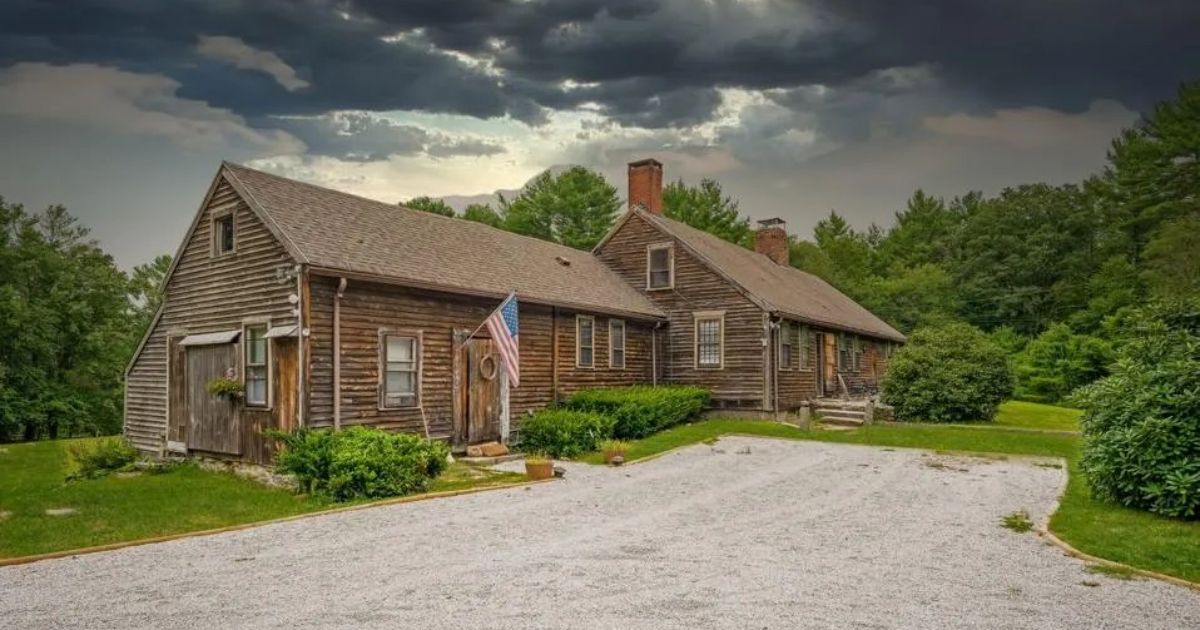 Vive e lavora nella casa infestata che ha ispirato il film “The Conjuring” [+VIDEO]