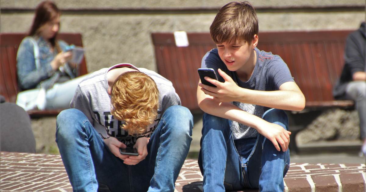 Giovani e internet: quanto tempo passano sul web