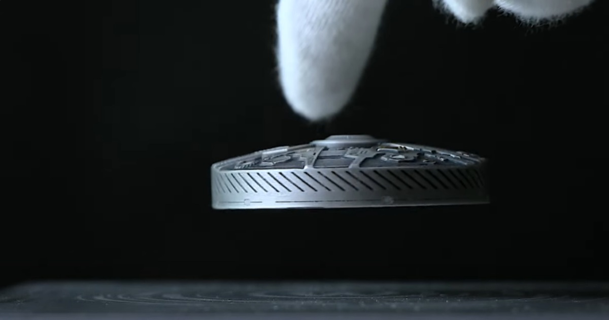 La zecca polacca crea la prima moneta levitante al mondo [+VIDEO]