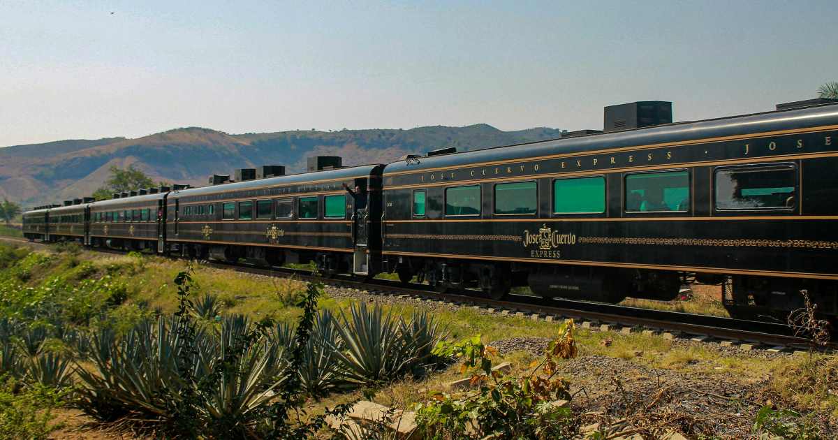 Treno viaggia per 70 km senza conducente: mistero sulle cause