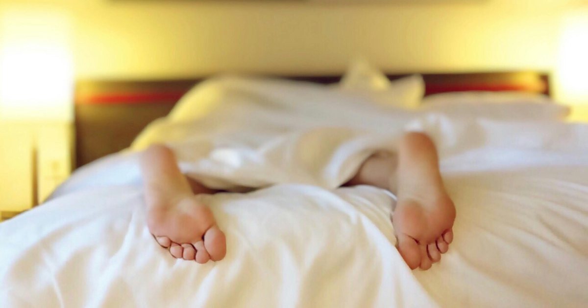 Fare tardi la sera non va più di moda: la Gen Z va a dormire presto