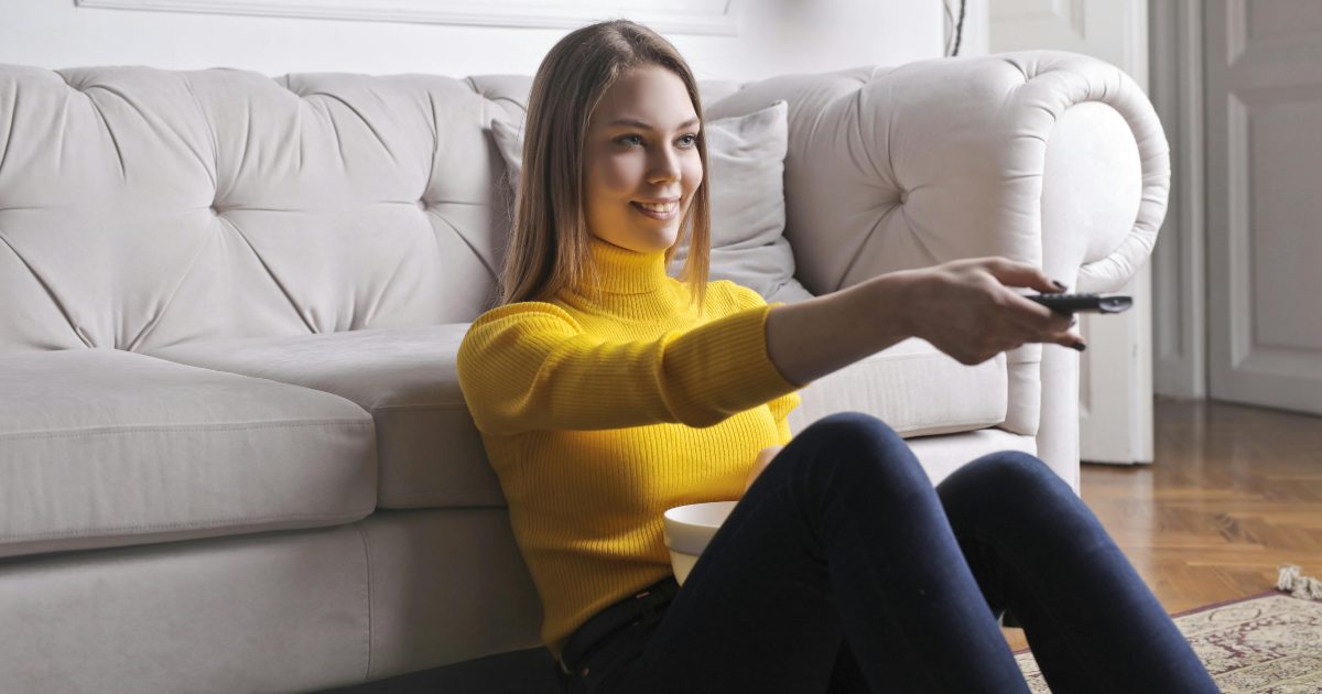 Ossessionato dalle serie tv? Gli scienziati hanno scoperto un legame con il binge watching che non ti piacerà