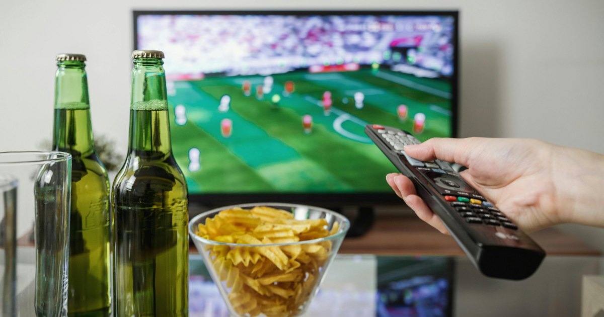 Sapevi che guardare lo sport in TV può farti stare meglio?