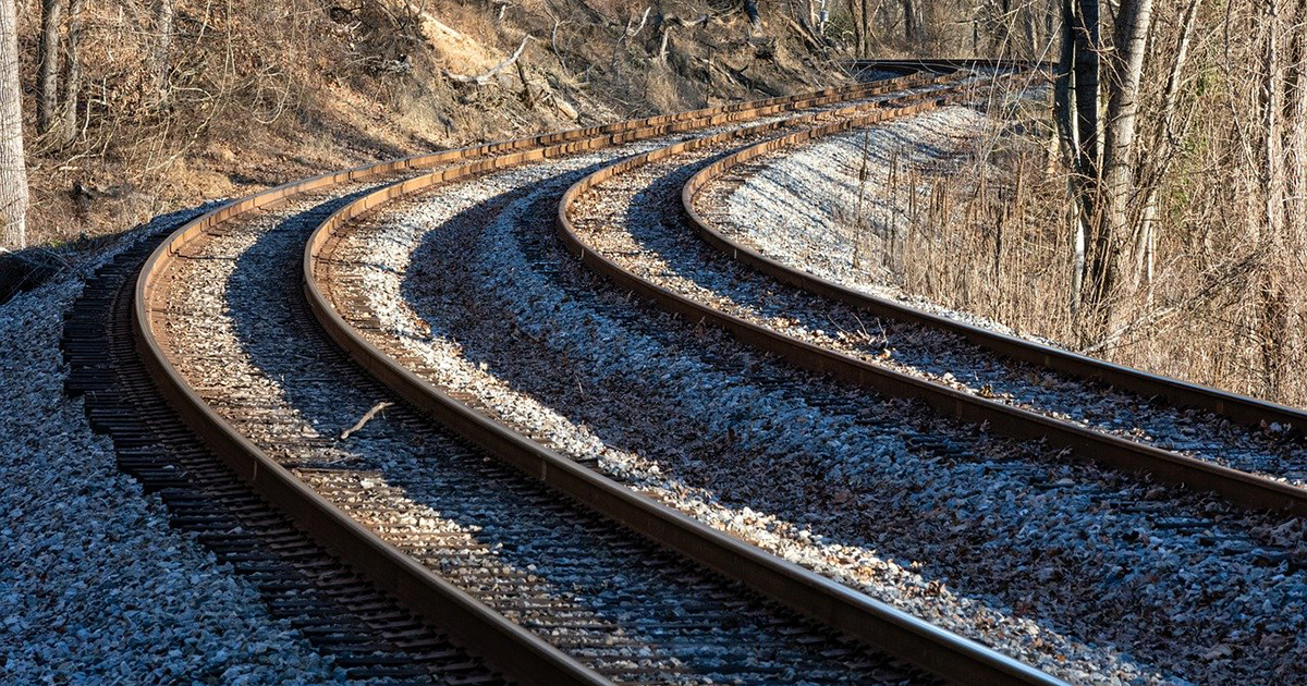 La stazione giapponese in mezzo al nulla, senza entrata né uscita [+FOTO]
