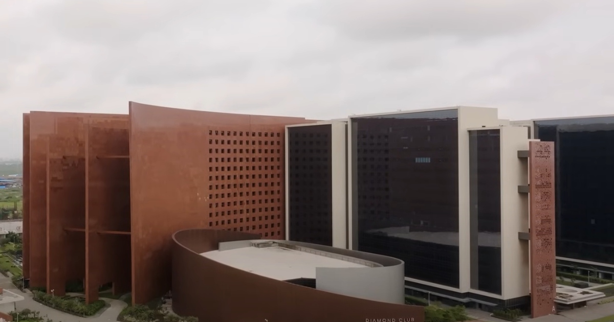 Il nuovo edificio per uffici più grande del mondo ha superato per dimensioni il Pentagono
