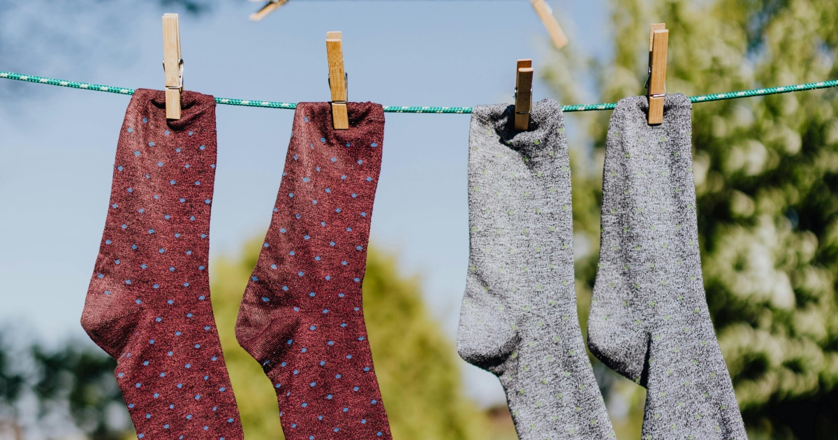 Il trucco per asciugare i panni con una bottiglia di plastica