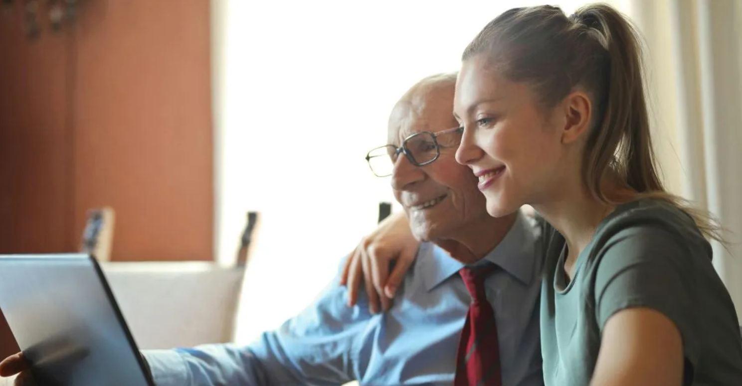 Nonno lascia 60 euro in eredità alle nipoti: aveva una fortuna di oltre 580.000 euro