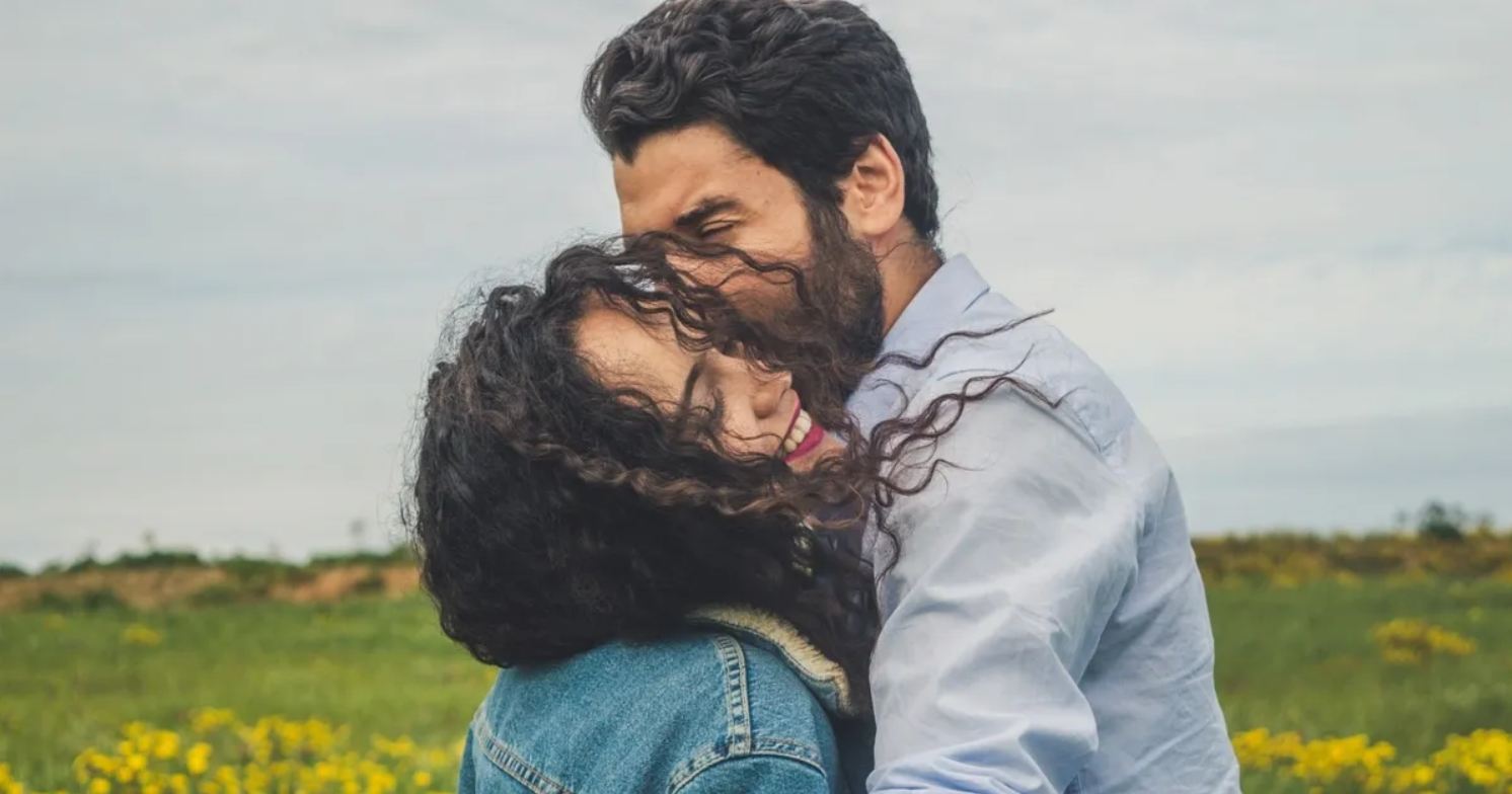 “Fai-da-te”: darsi piacere soddisfa più gli uomini o le donne?