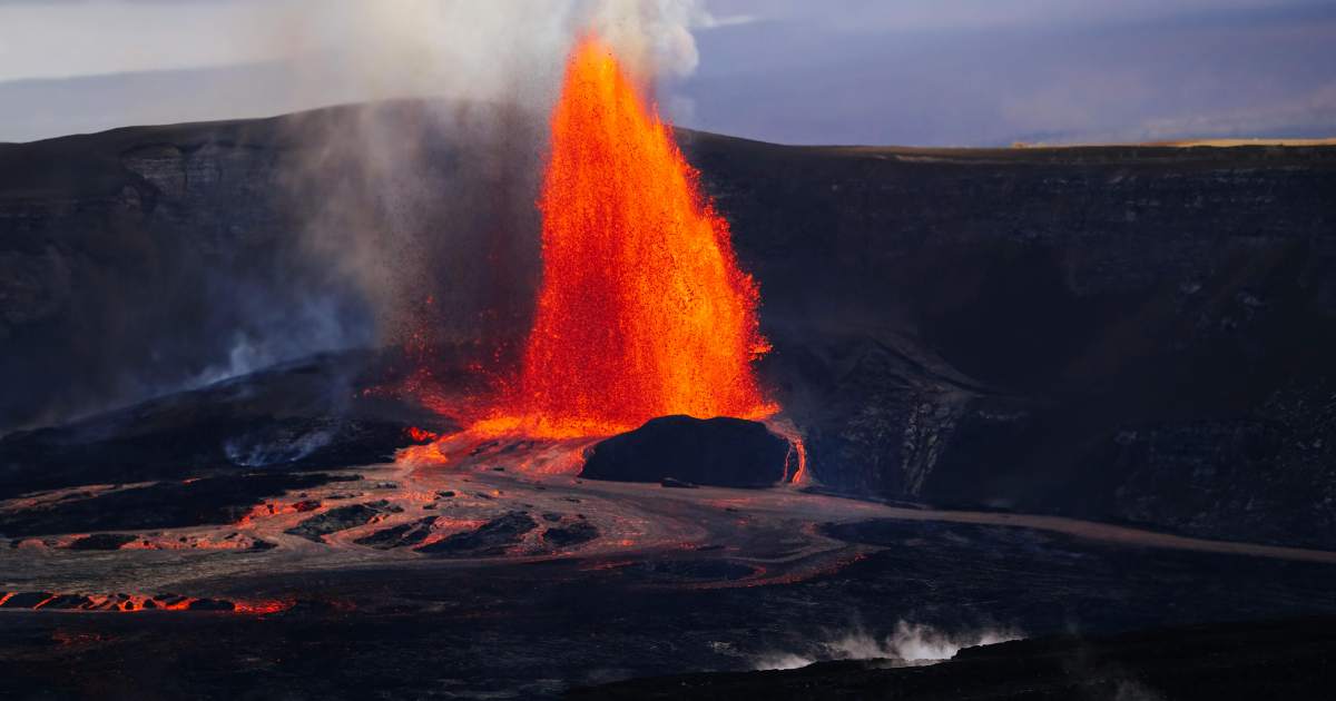 Quando l’amore fa “boom”: erutta un vulcano durante la proposta di matrimonio [+VIDEO]