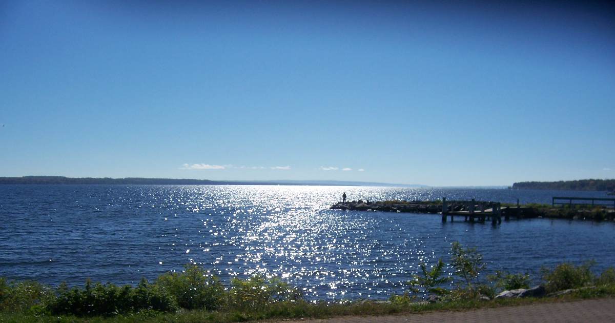 Scienziati svelano il mistero secolare del boom simile a un cannone emanato dal Seneca Lake