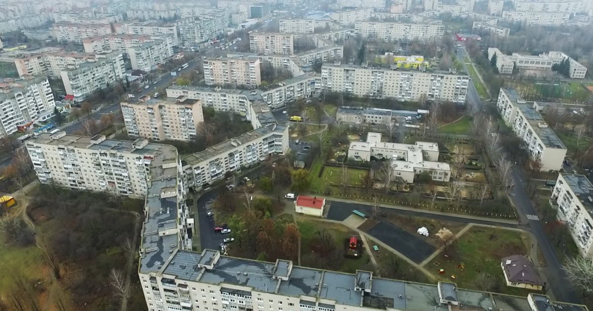 La “Grande Muraglia” ucraina: il condominio lungo quasi 3 km che ospita 10.000 persone
