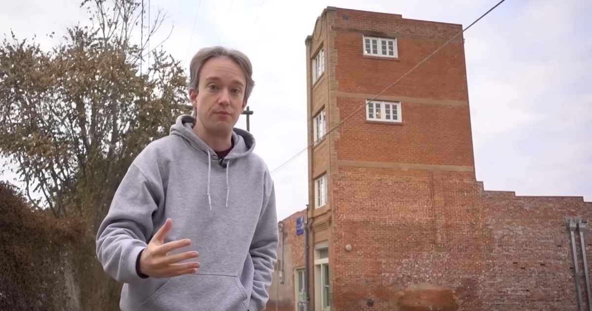 Il grattacielo più piccolo del mondo è il risultato una truffa geniale