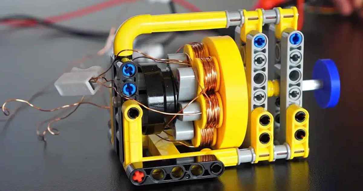 Youtuber costruisce un motore elettrico LEGO funzionante che arriva fino a 4.000 giri al minuto [+VIDEO]