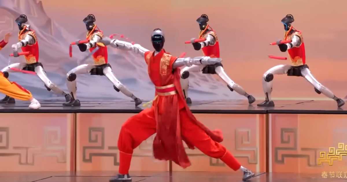 Robot cinesi come Terminator: lo spettacolo di kung-fu lascia tutti a bocca aperta [+VIDEO]