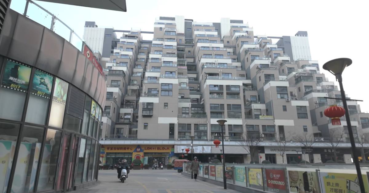 Piramide di Kunshan: il condominio a forma di piramide che ridefinisce l’architettura [+VIDEO]